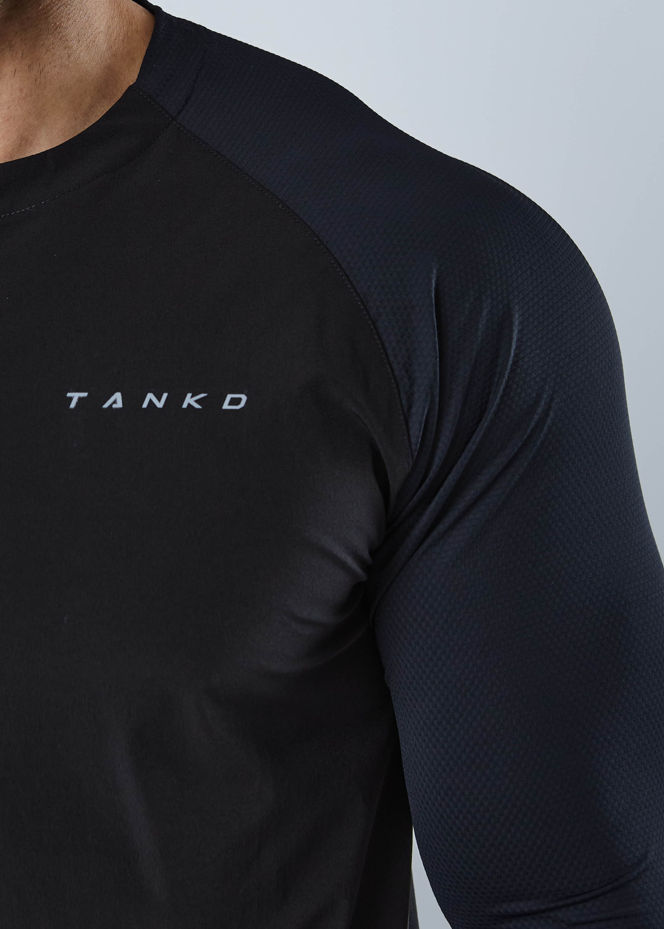 Core Hybrid 1/4 Zip Tee (Black)