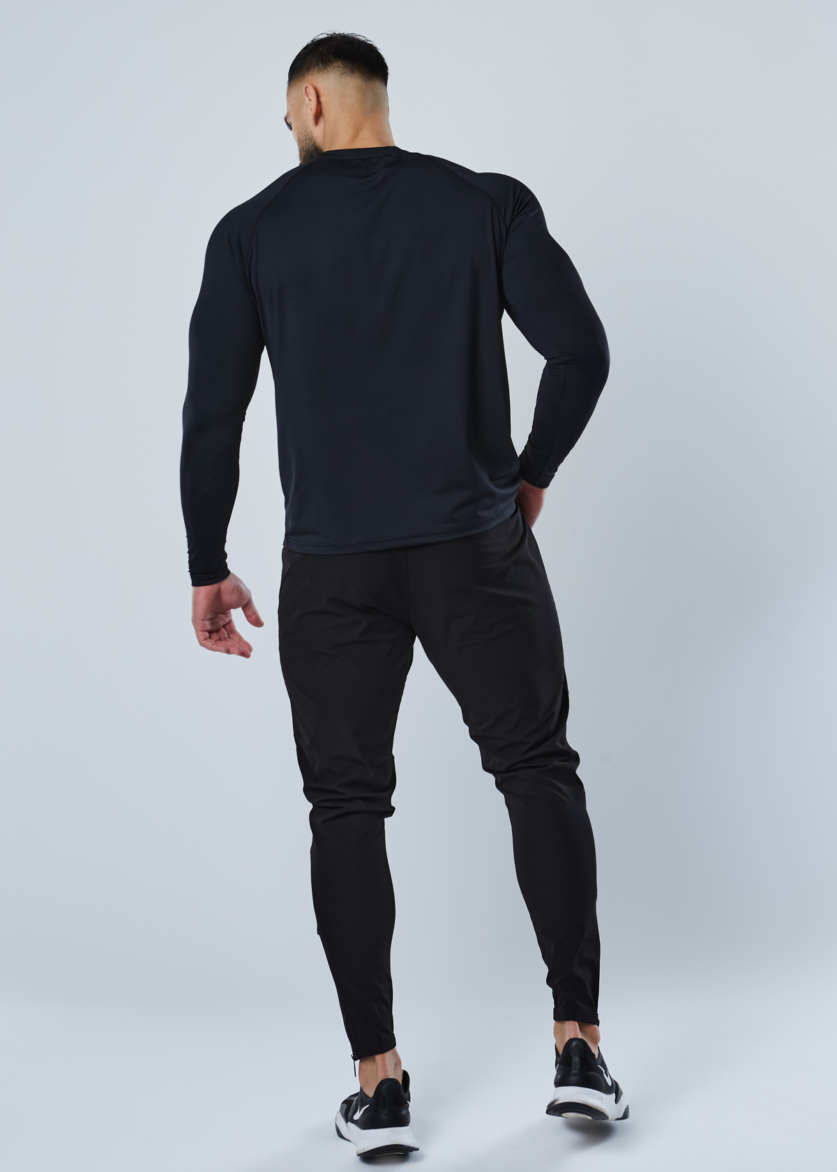 Core Long Sleeve Tee (Black)