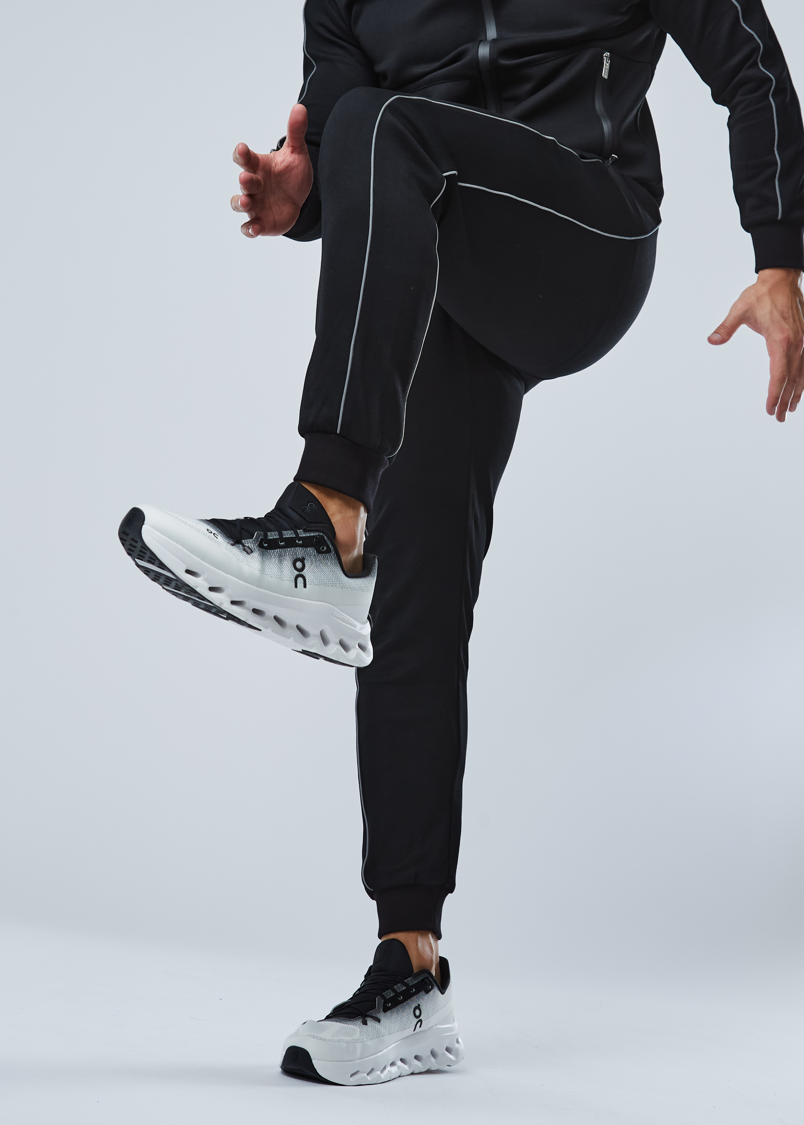 Reflective Cuffed Sweat Pants (Black)