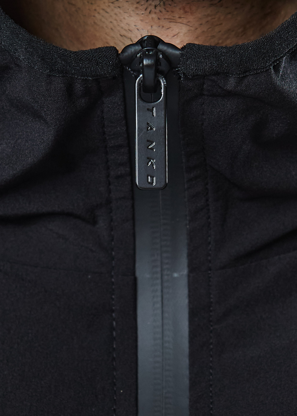 Tail Wind Zip Jacket (Black)